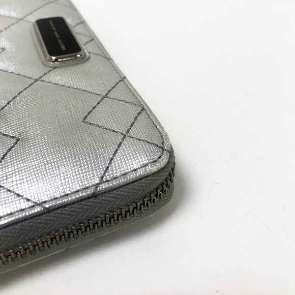 Marc by Marc Jacobs Silver Leather Wallet - Picture 4 of 6